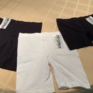 3 pr NWT Jockey Skimmies Slipshorts Size L Black White